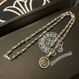 Chrome Hearts Classic Retro Diamond Cross Necklace Dynamic Cross Pendant