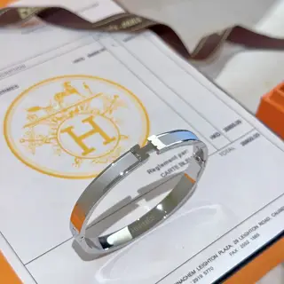 Hermès bracelet It really tests the craftsmanship of the master. Make sure the details are