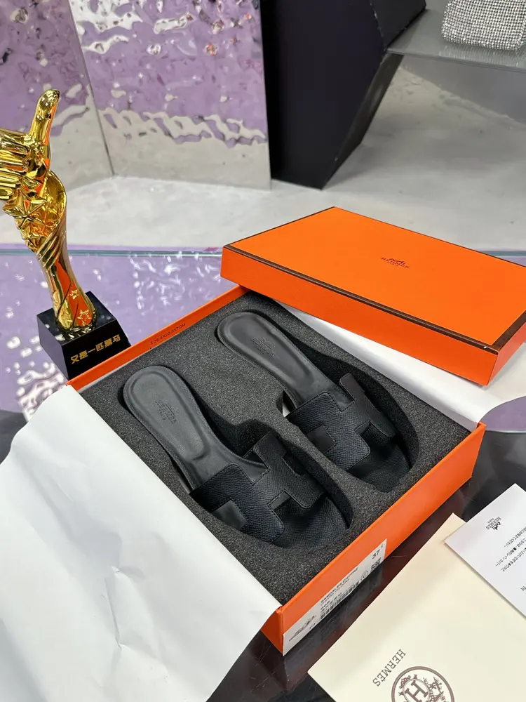 Hermès H slippers