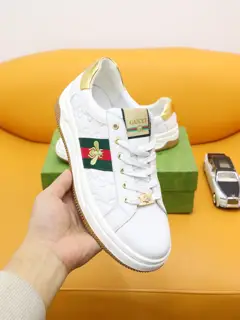 Gucci casual white shoes