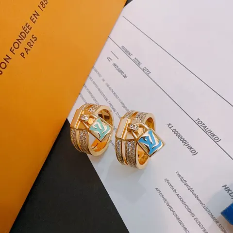 Louis Vuitton ring
