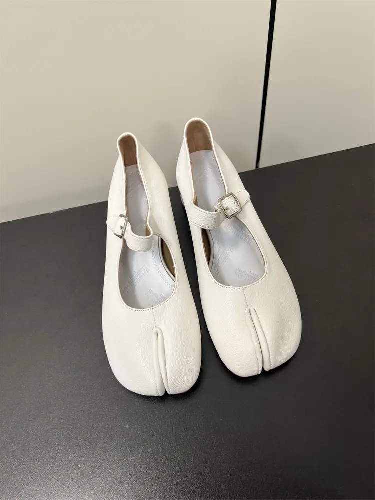 Maison Margiela mm6 small heel Mary Jane new product