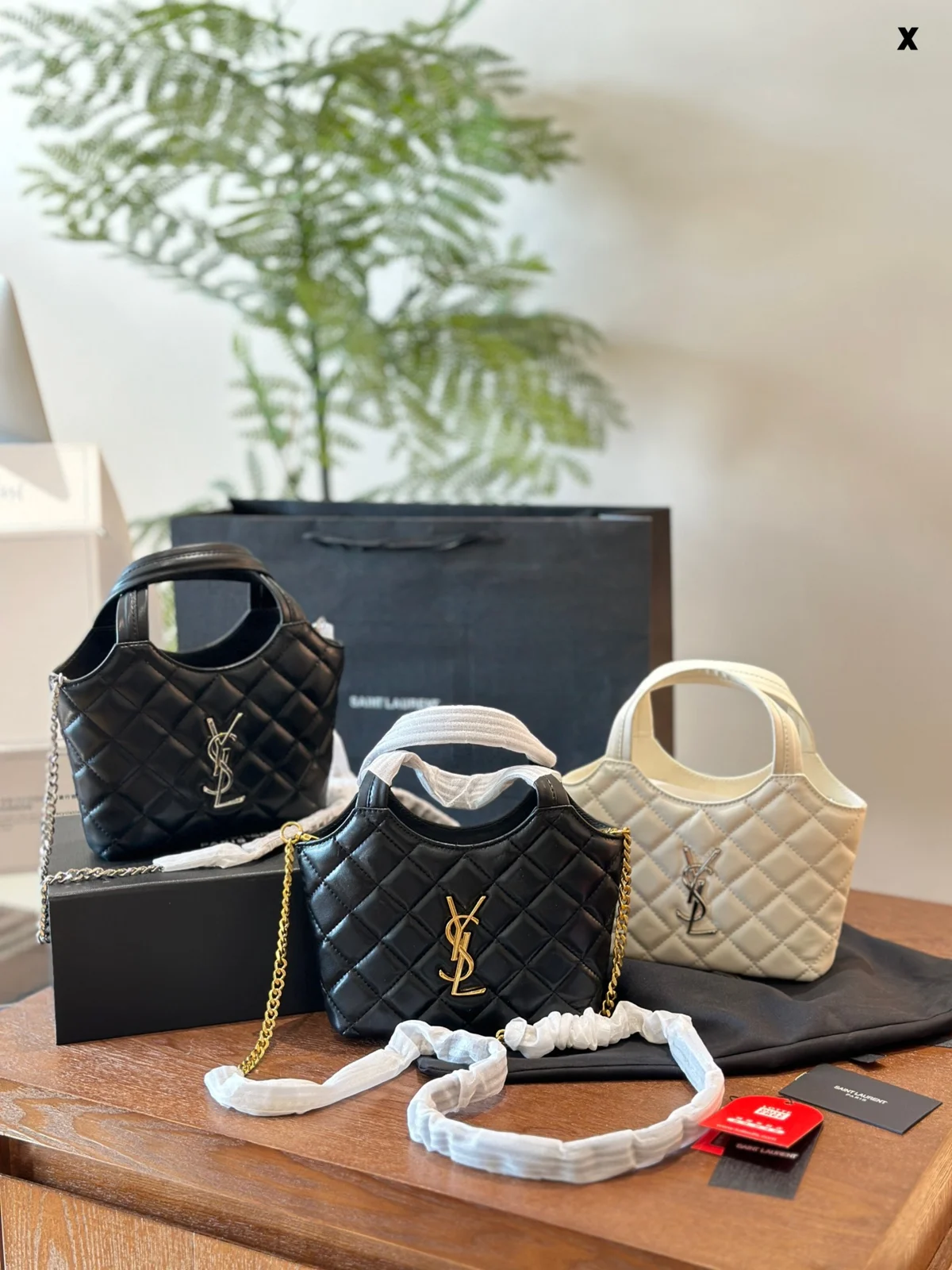Yves Saint Laurent Bag