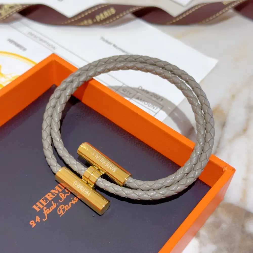 New Hermes bracelet braided bracelet thickened platinum version. High-end precision version