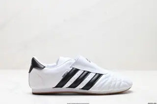 Adidas Originals Taekwondo Sports Comfort Non-slip Wear-resistant Lined Low-top Training JQ4774