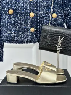 Prada triangle logo slippers series