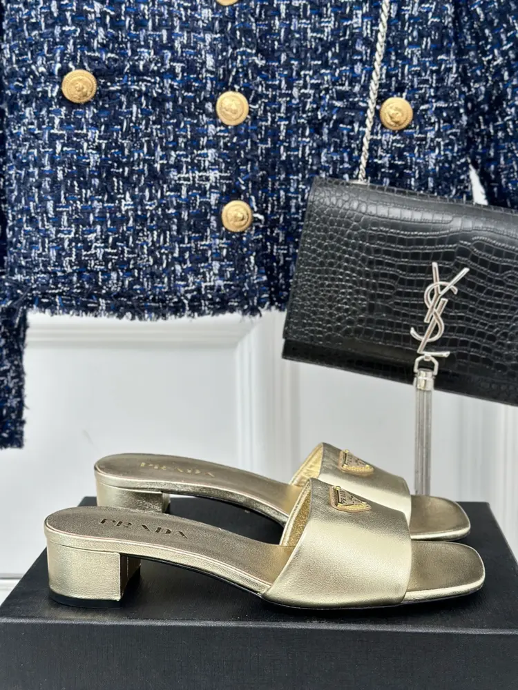 Prada triangle logo slippers series
