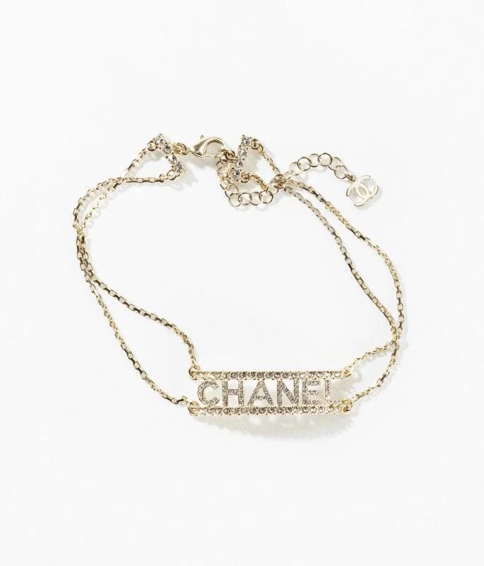 Chanel Hollow letter necklace