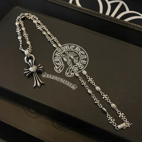 Chrome Hearts Classic retro multi-element necklace Cross heart-shaped pendant Concave and
