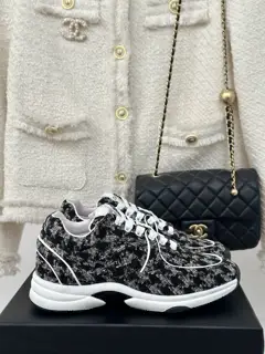 Chanel classic tweed Shoes