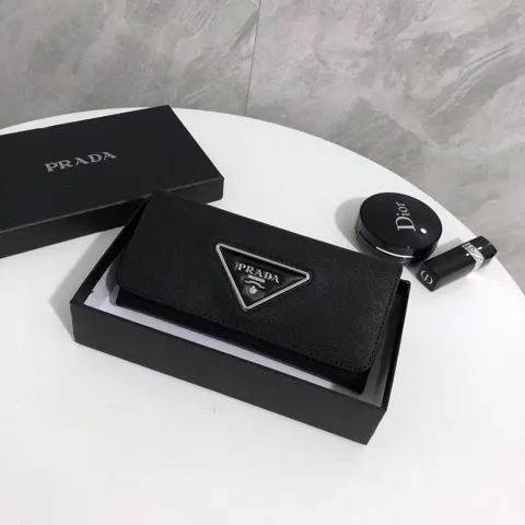 prada Wallet