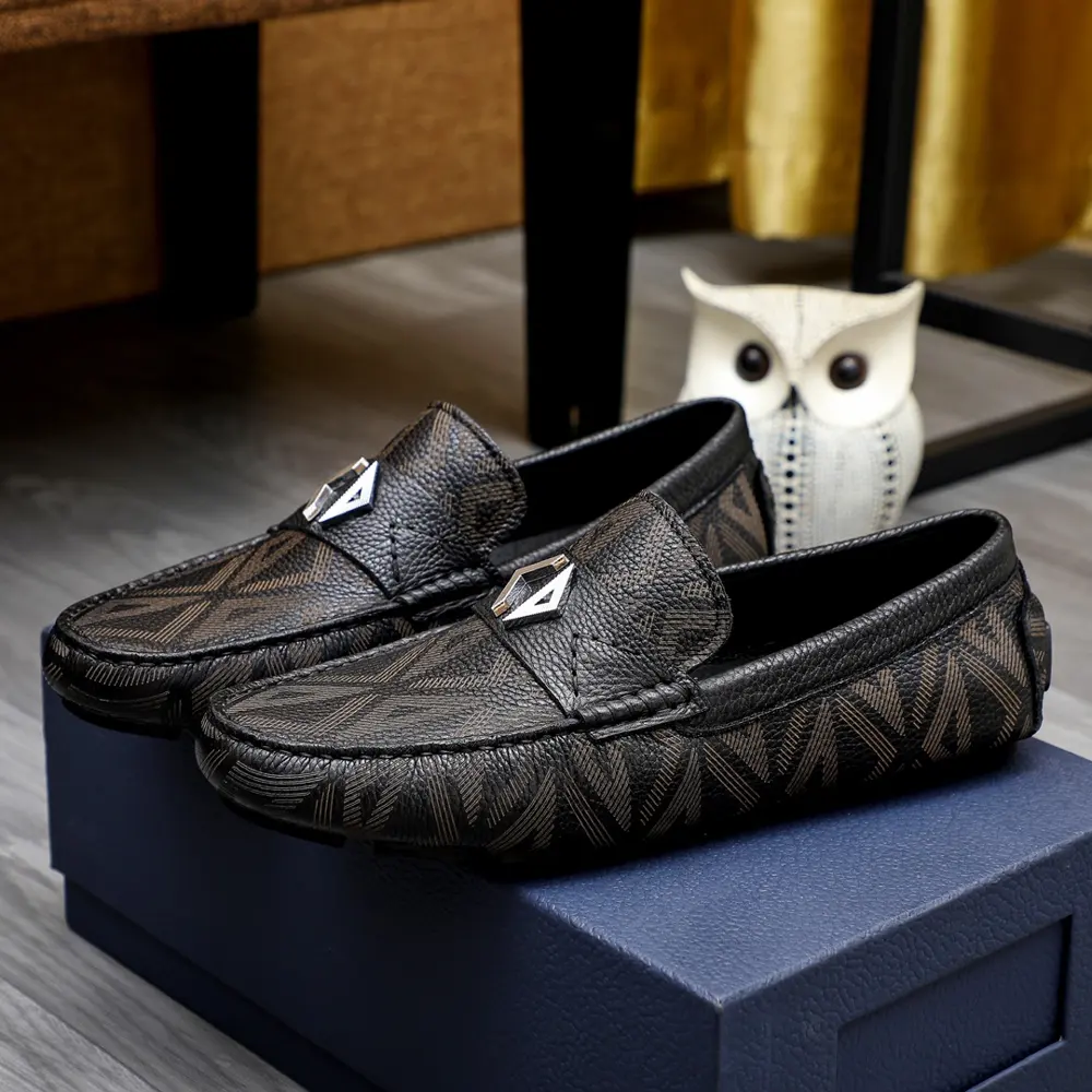 Dior casual men’s shoes are on sale. 1:1 production on the official website. Original