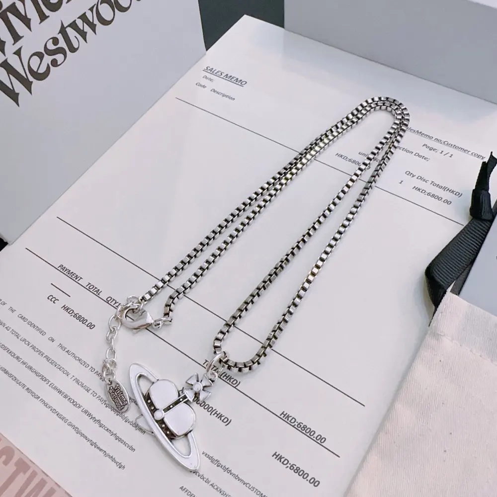 Vivienne Westwood Classic Large Saturn Necklace