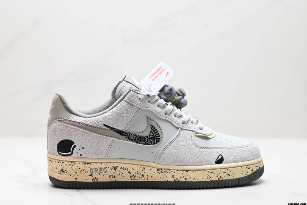 NIKE AIR FORCE 1’07 Sneakers KL1210-111