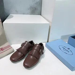 Prada New Brogue Tassel Retro Loafers Single Shoes Slippers Series