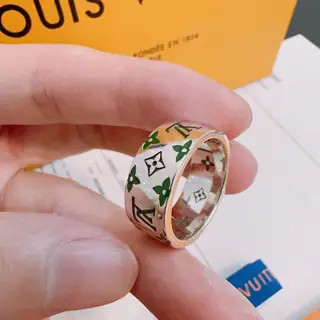 Louis Vuitton ring