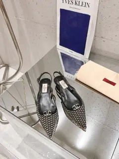 Valentino 2024SS Spring/Summer new VT metal V-buckle hollow pointed toe shoes