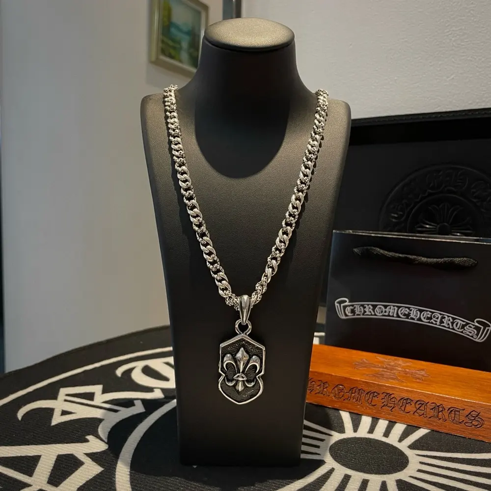 Chrome Hearts Classic Vintage Cuban Necklace Scout Flower Troop Pendant