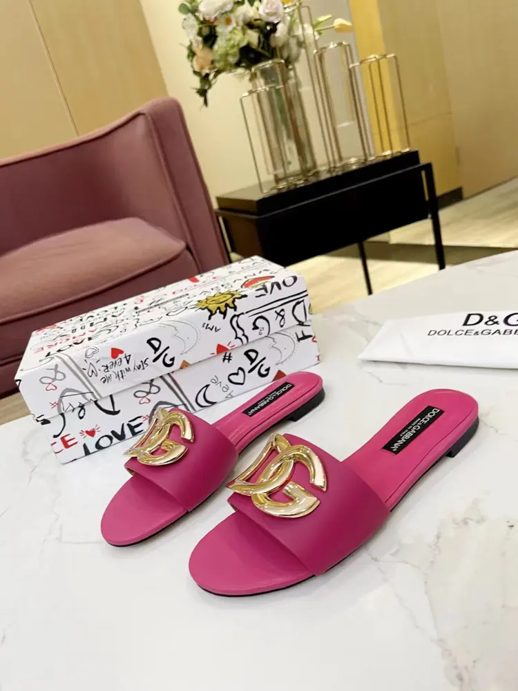 Dolce & Gabbana slippers