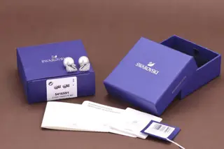 Swarovski Classic Pearl Swan Earrings
