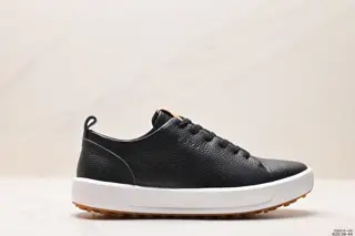 Ecco A fusion of classic and modern craftsmanship quality Selected calfskin fabric