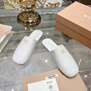 MIUMIU Mule Lazy Closed Toe Half Slippers