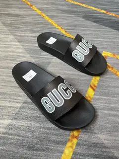 Gucci couple flip flops