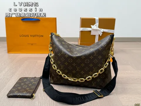 Louis Vuitton Coussin