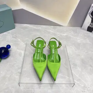 Prada’s latest spring and summer catwalk hot-selling sandal series