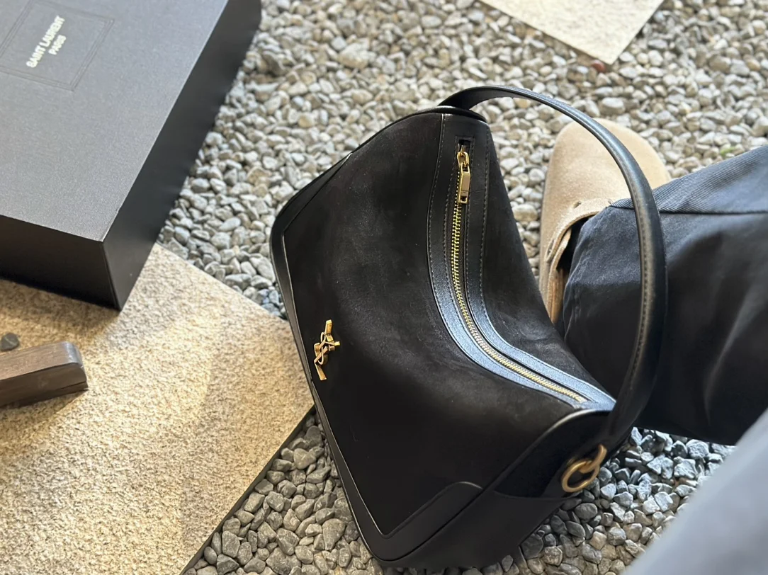 Yves Saint Laurent Hammock