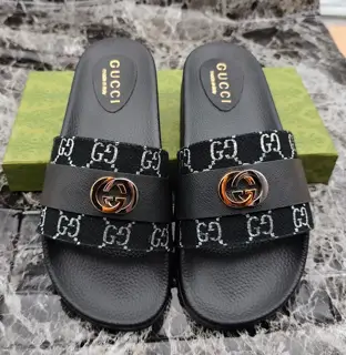 Gucci slippers