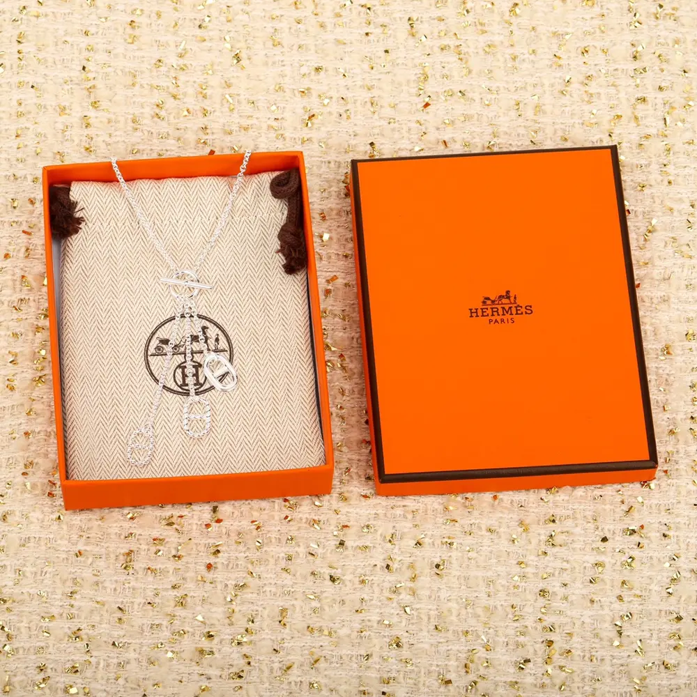Hermès pig nose necklace
