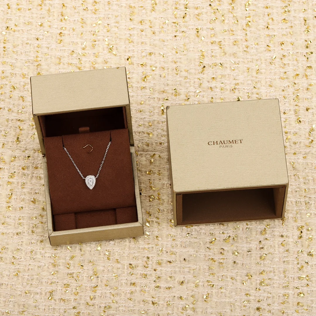 Chaumet teardrop necklace with diamonds
