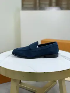 Louis Vuitton men’s business casual leather shoes