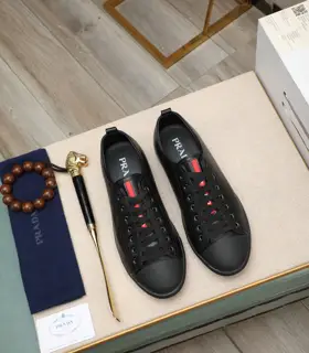 Prada casual shoes upper Italy imported calfskin leather lining @ suitable for travel