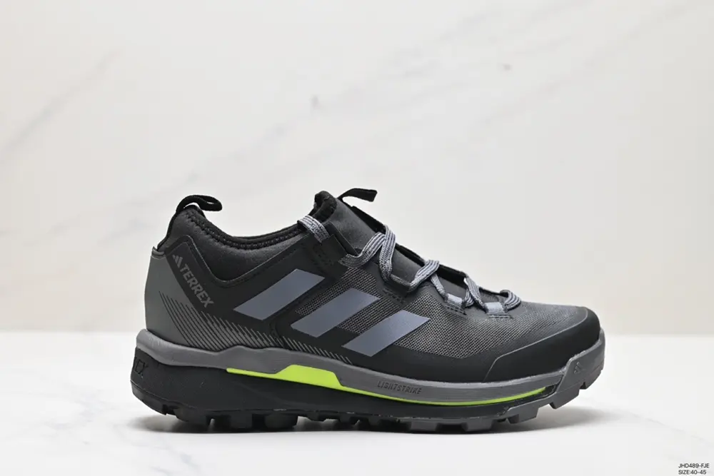 Adidas Terrex Skychaser Tech Men’s Classic Outdoor Hiking and Mountaineering Cushioning
