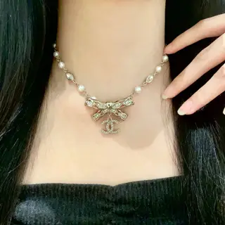 Chanel vintage necklace