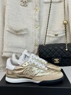 Chanel diamond retro casual shoes and sneakers