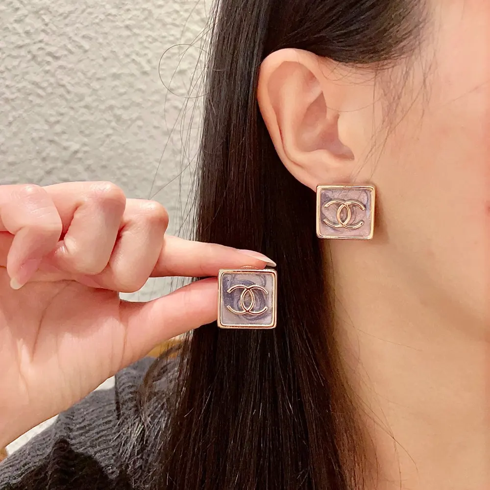 Chanel second-hand earrings