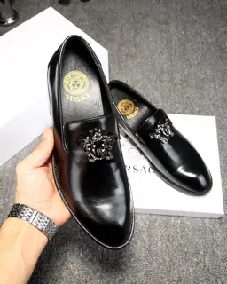 Versace The upper