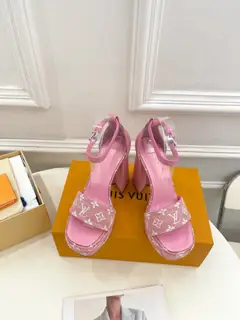 Louis Vuitton V-shaped high-heeled platform sandals