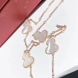 Qeelin series gourd necklace