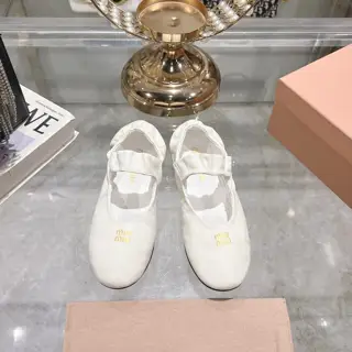 Miu Miu Miu early spring catwalk new slip-on lazy elastic Mary Jane ballet shoes·flat shoes