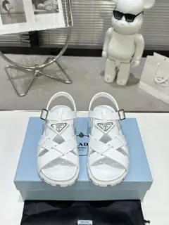 Prada new sandal series classic triangle buckle cross-woven sandals Classic upgrade Comfort