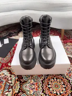 Celine autumn and winter hit Martin boots