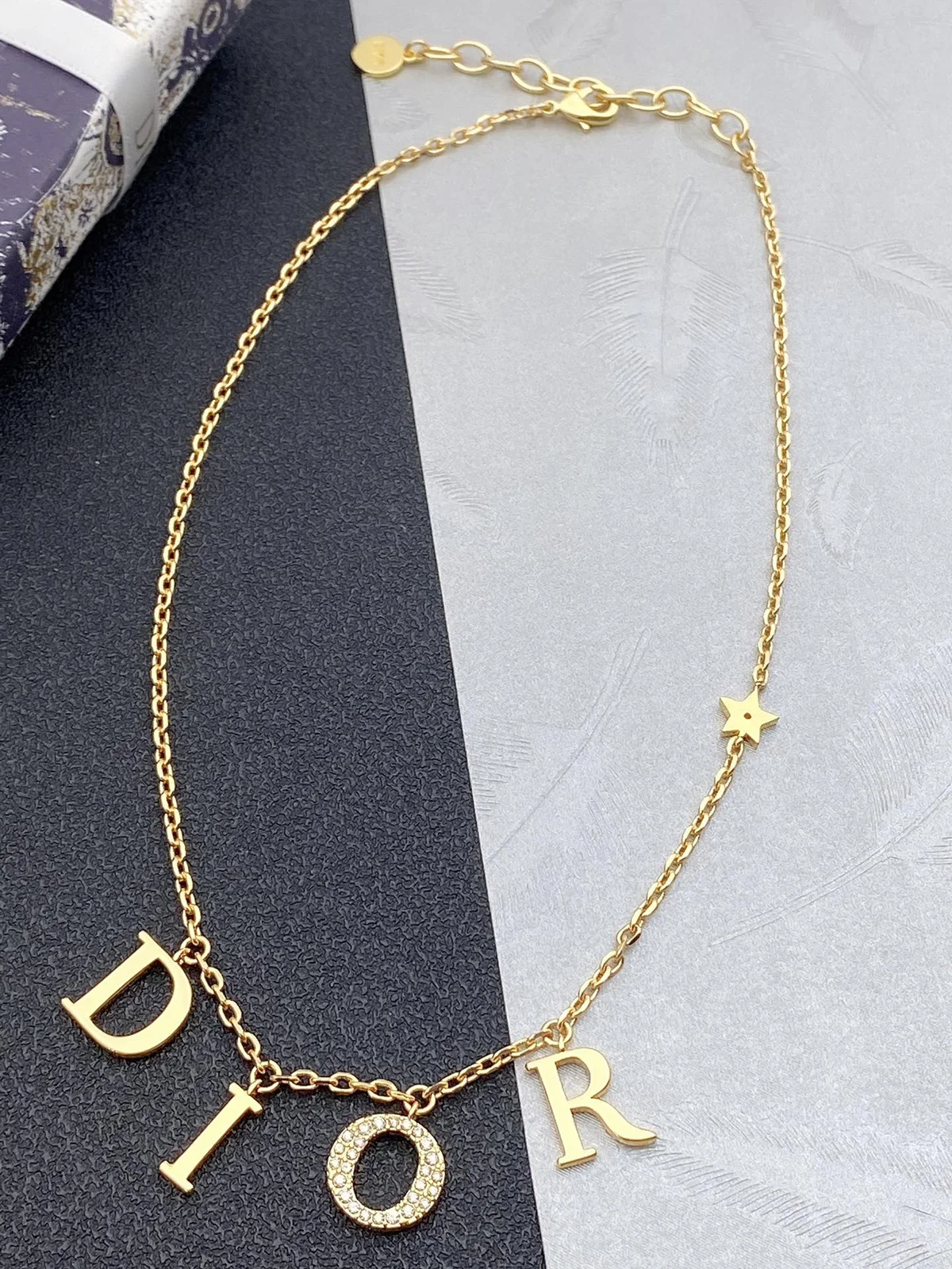 Dior new letter necklace