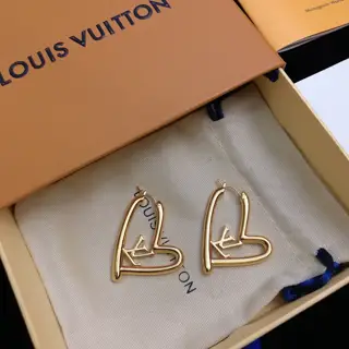 Louis Vuitton new ring
