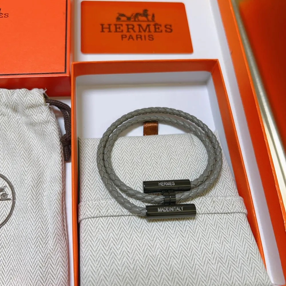 New Hermes bracelet braided bracelet thickened platinum version. High-end precision version