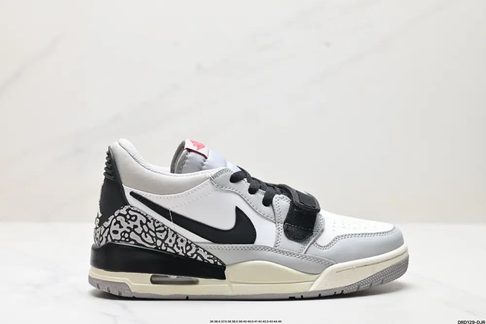 Nike Air Jordan Legacy 312 Low “White/Pine Green” Jordan’s strongest three-in-one hybrid CD7069-130