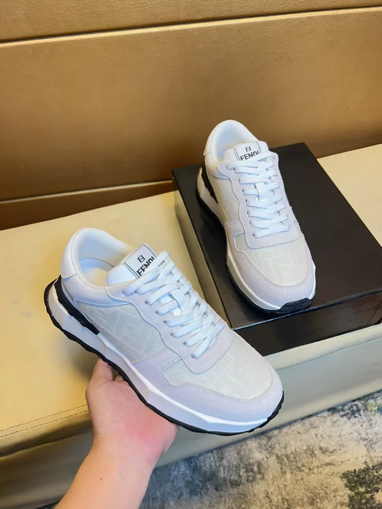 Fendi men’s new lace-up sneakers